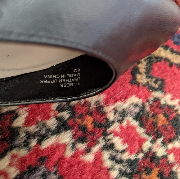 Ellen Tracy heels - Picture 2 of 3